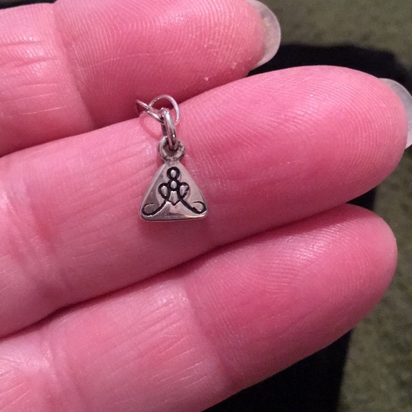 Beautiful Calgary genuine stone necklace - Picture 3 of 7